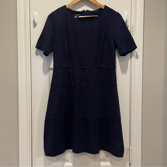Talbots Dress Women’s Sz 8 Petite Navy Blue Short Sleeves Knee Length Stretch - Picture 1 of 10